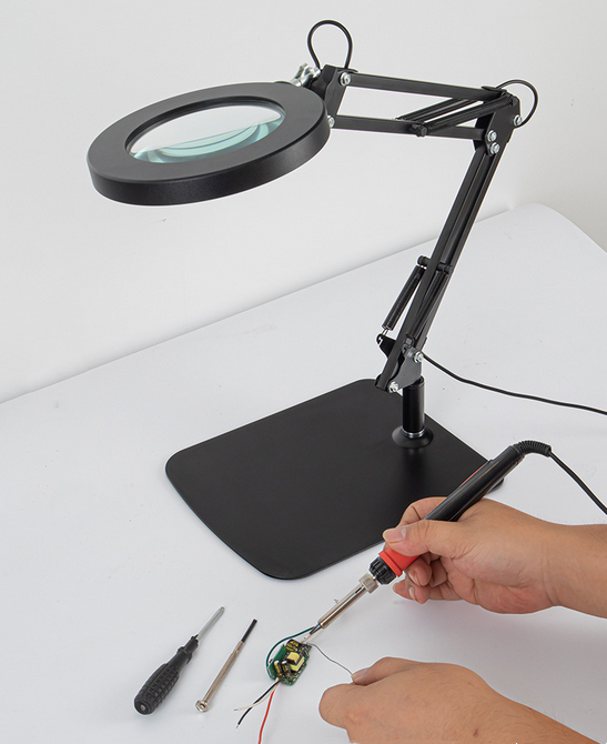 Magnifying Lamp Desk Light